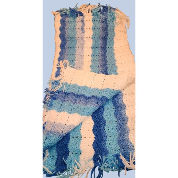 Handmade Crochet Blue White Striped Baby Blanket With Fringe NEW - Picture 1 of 8